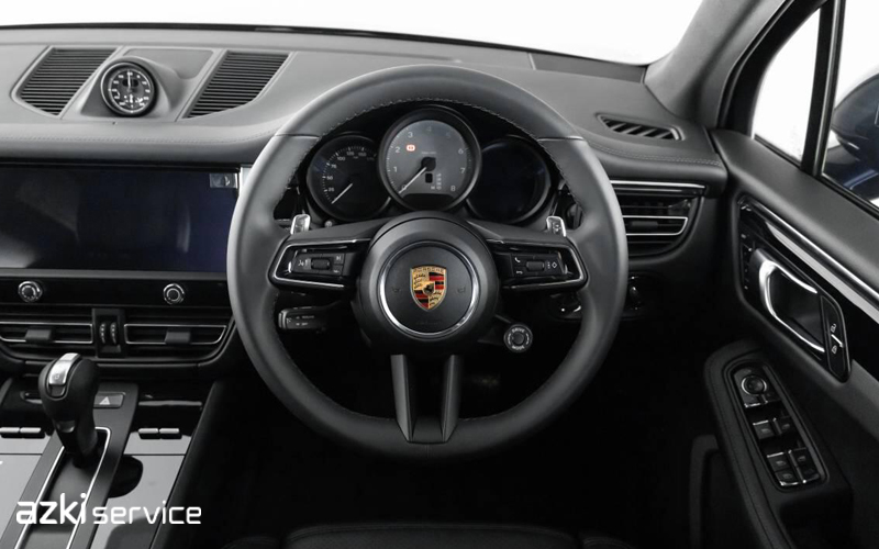 طراحی کابین و فضای داخلی؛ ساده اما کاربردی